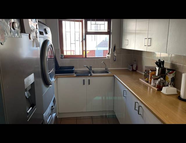 3 BEDROOM APARTMENT FOR SALE IN MOSSEL BAY CENTRAL